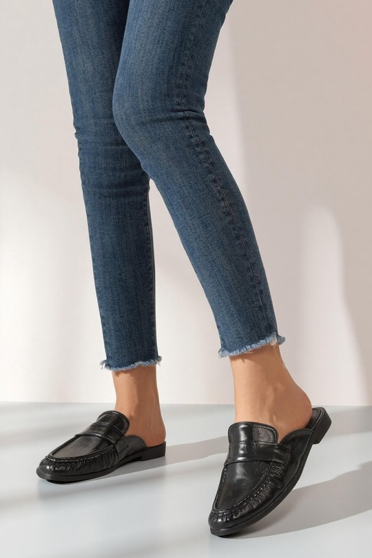 Y-135-NOIR
