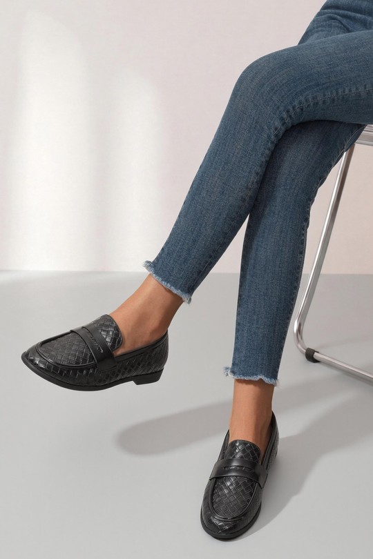Y-137-NOIR