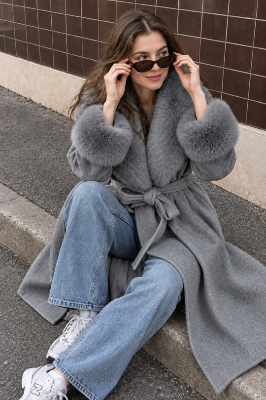 Ty261093-GRIS