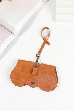 B032-CAMEL