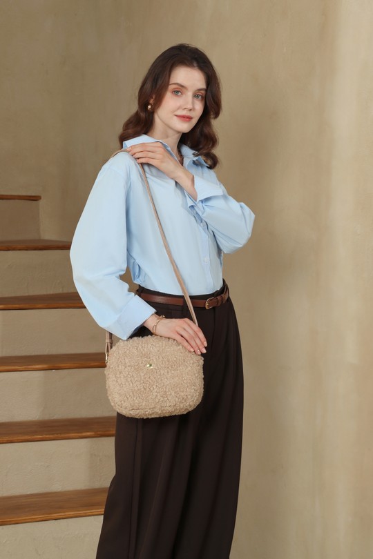 1685749-TAUPE