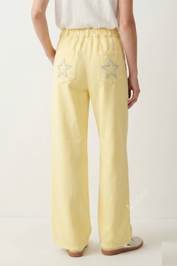 7627_PaECloutees-BLANC