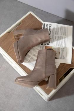 M-717-TAUPE