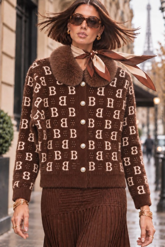 BEL AIR – GILET JACQUARD CHOCO À COL FAUSSE FOURRURE-CHOCOLAT
