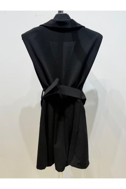 10725-NOIR