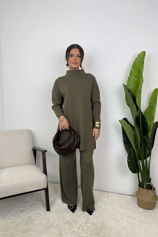 K003 Ensemble Romy – Maille essentielle-KAKI