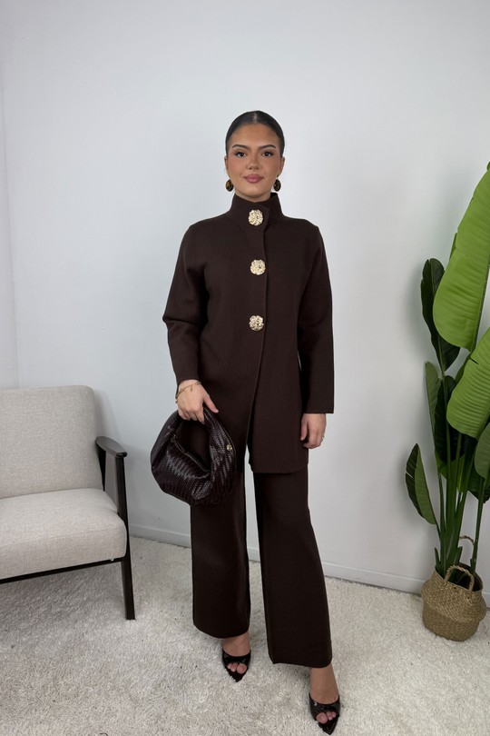 AJ266 Ensemble gilet à boutons dorés Calista-MARRON FONCÉ