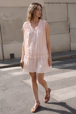 VIC 7032608-MARINE