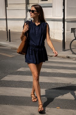 VIC 7032608-MARINE