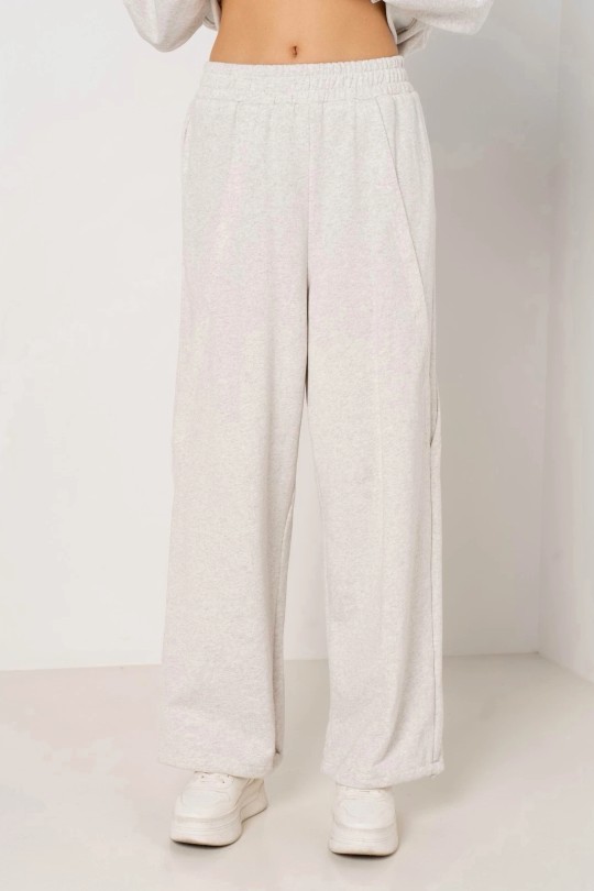 JULIA PANT