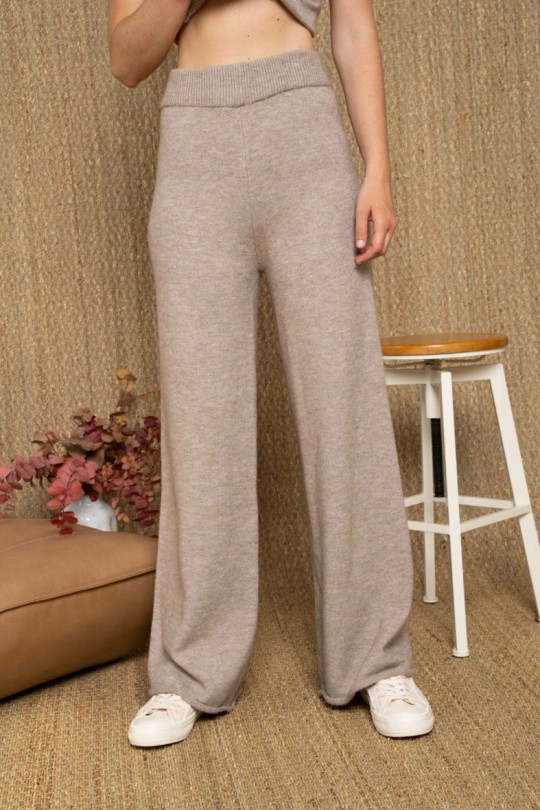 april pant