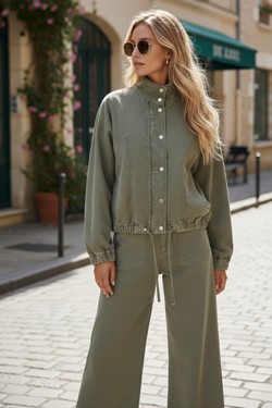 C11166-KAKI