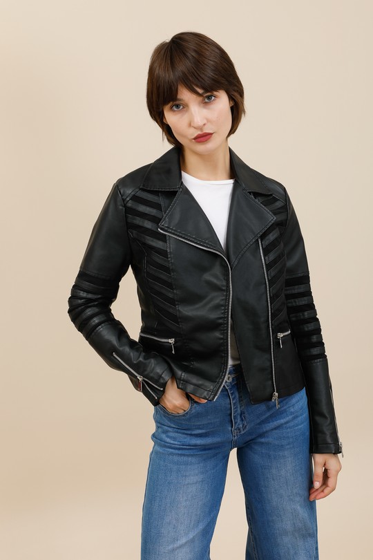 TR229/-NOIR
