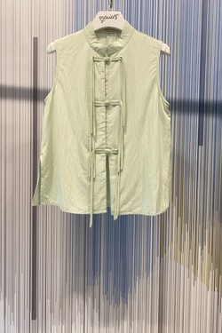 RM957.TOP-VERT