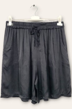 6536 SATIN-NOIR
