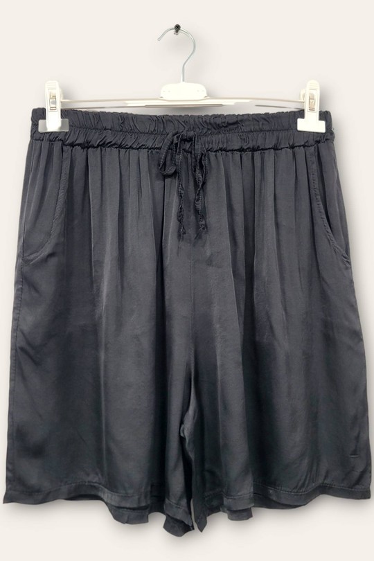 6536 SATIN-NOIR