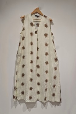 Robe Fluide Imprimé Soleil – Élégance Naturelle Sunset-BRUN