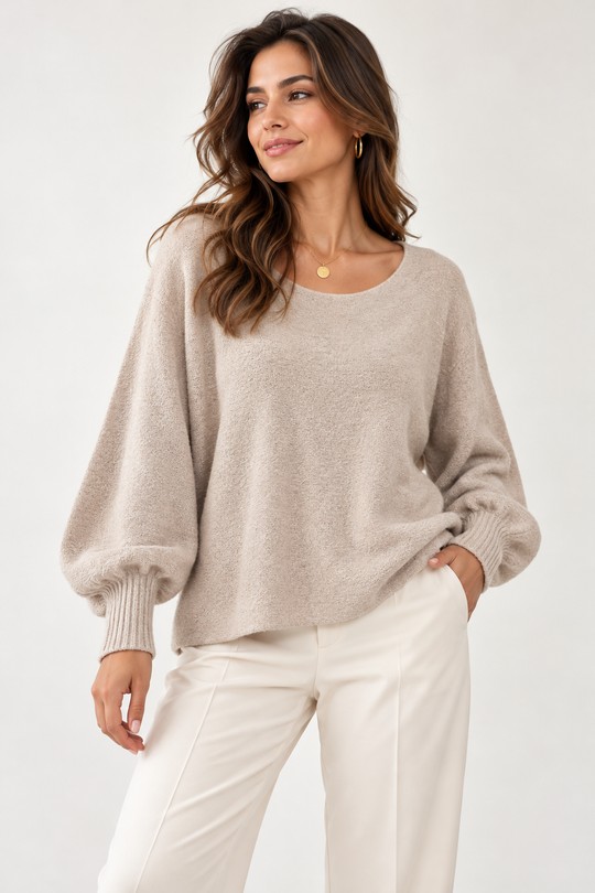 Pull femme en maille douce à manches longues ART 82116 – Made in Italy-BEIGE