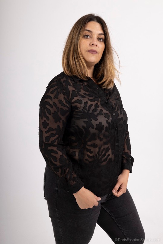 lp15256-NOIR