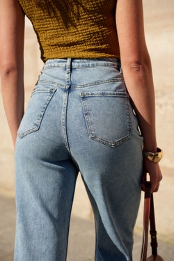 FT057-JEAN
