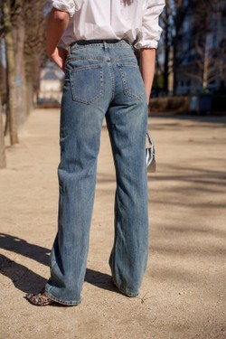 FT055-JEAN