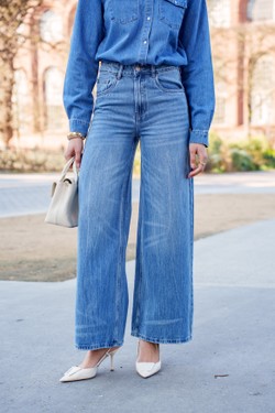 D2005-JEAN