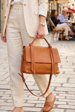 C1043-CAMEL