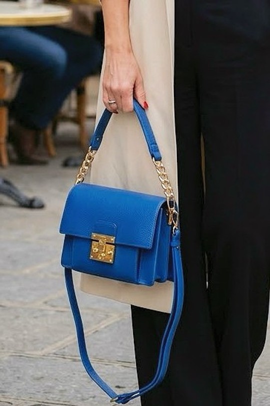 C18400A-BLEU ROI