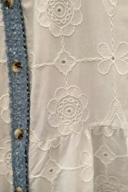 IT17920 PETITES FLEURS-BLANC