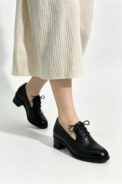 758-NOIR