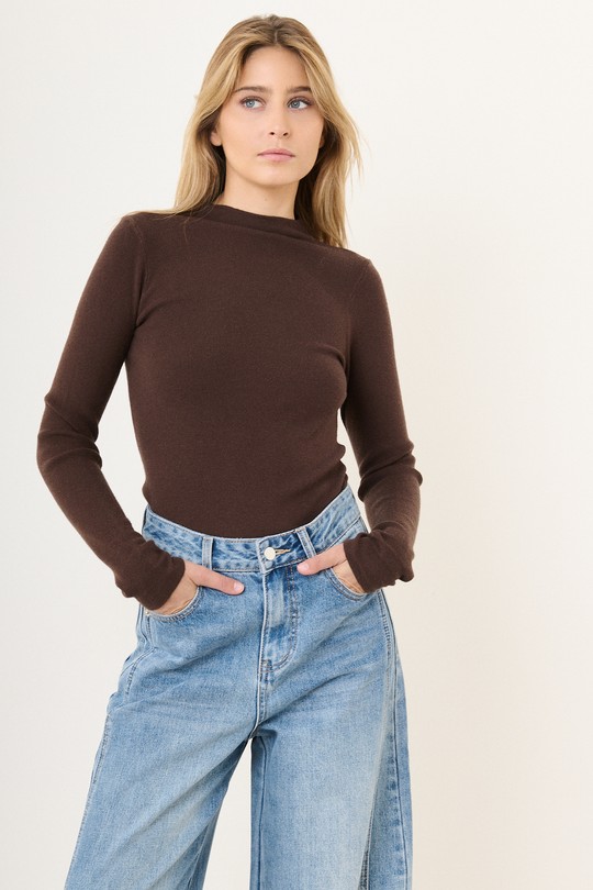 N385-MARRON