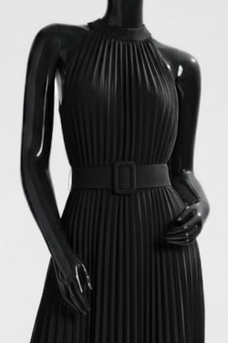 NF_24052_UNI_726-NOIR