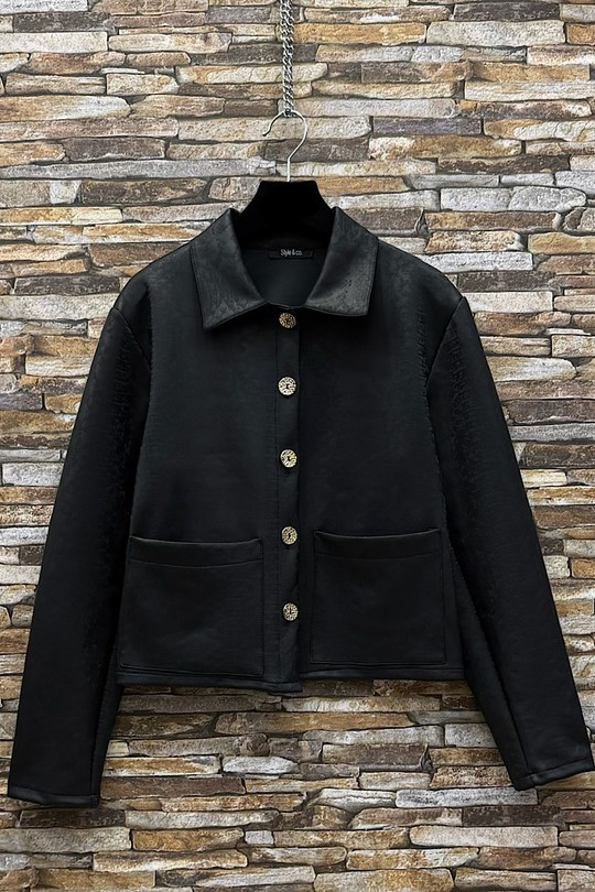 STCO_8008_PYTH_CORALIE_826-NOIR