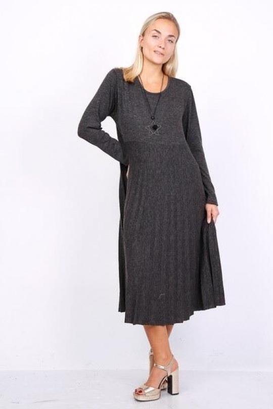 R28-GRIS