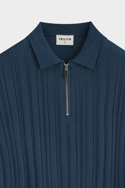 M682-3-BLEU