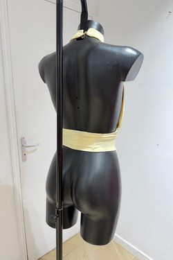 C46028-JAUNE